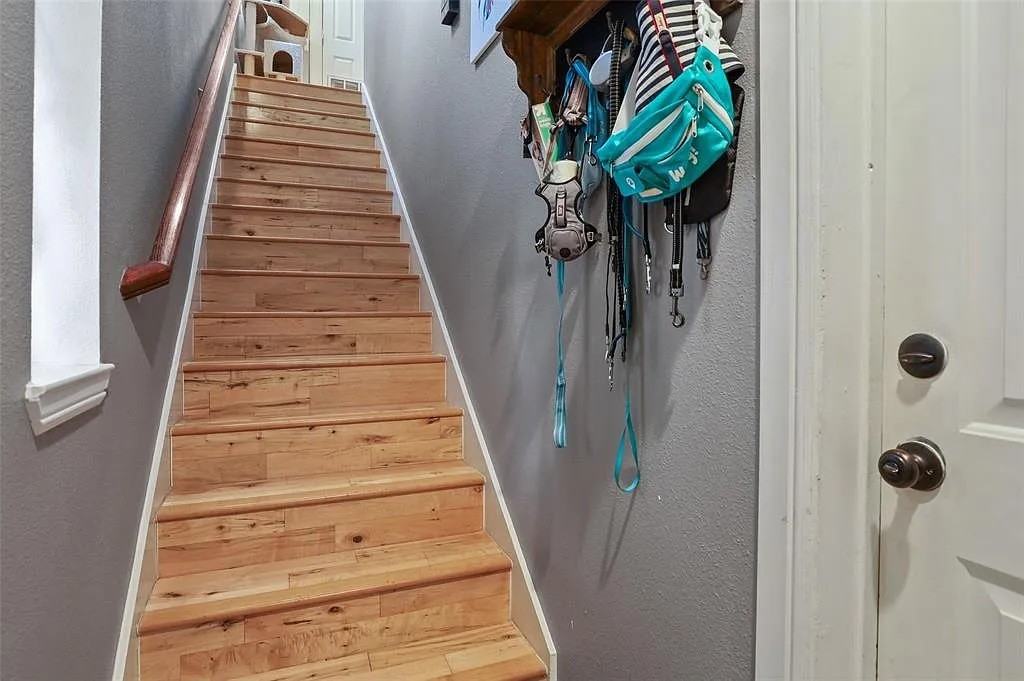 5217 Richard Ave #B - Photo 2 of 15