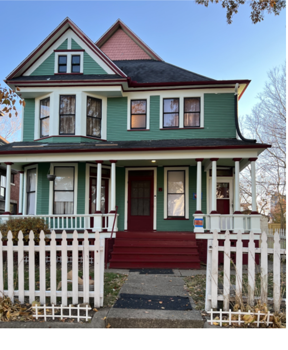 545 W William St #2R