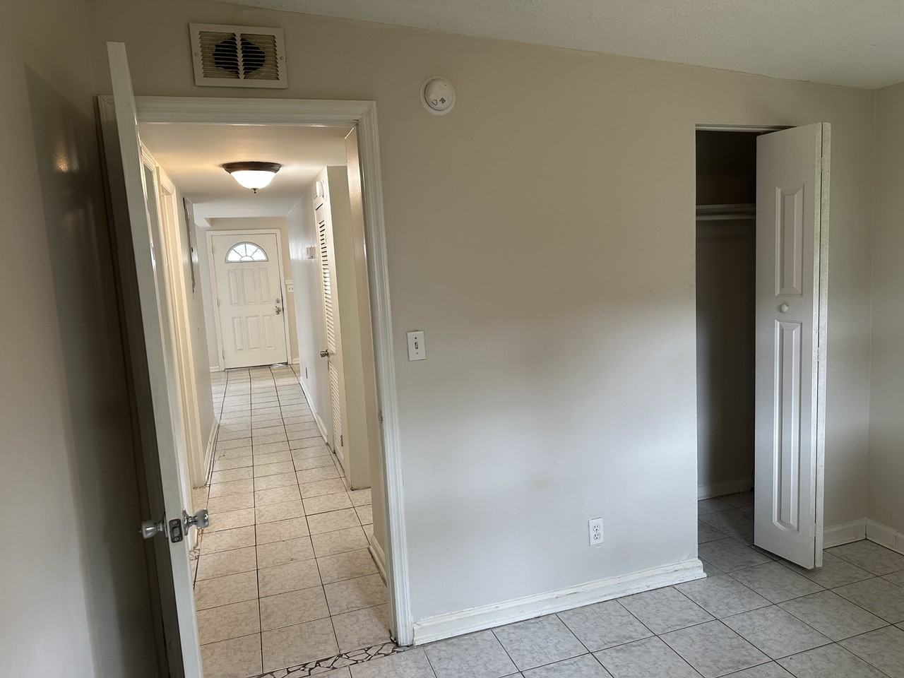 1576 W 13th St - Photo 7 of 11