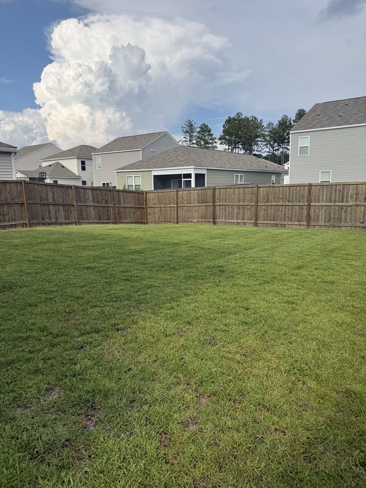412 Eastern Pine Dr - Photo 5 of 26