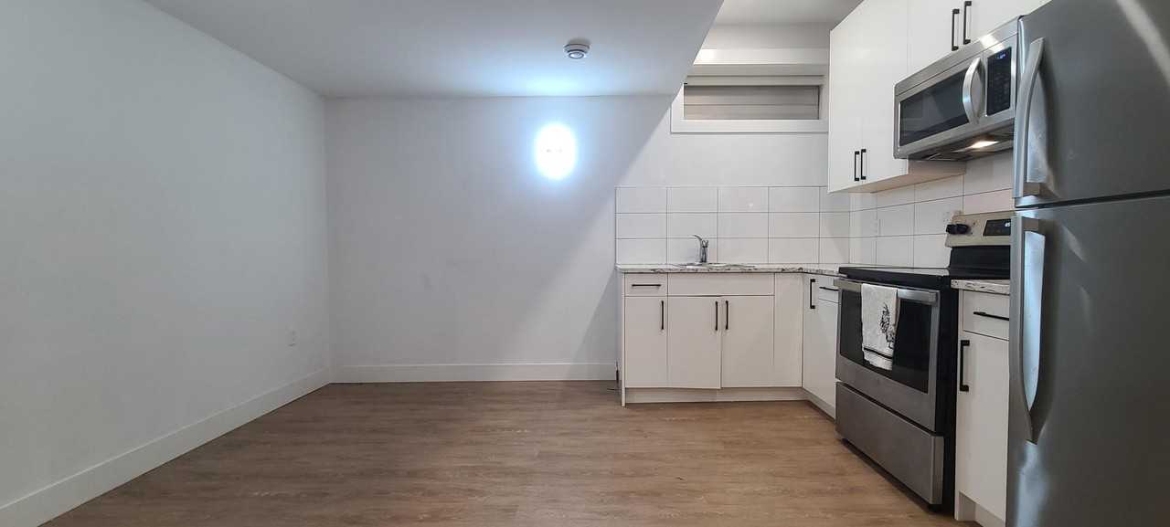 16760 18B Avenue - Photo 2 of 13