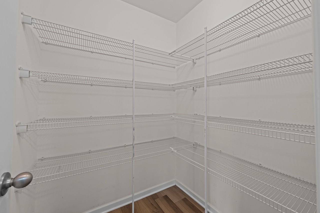 305 Frida Rd - Photo 4 of 50