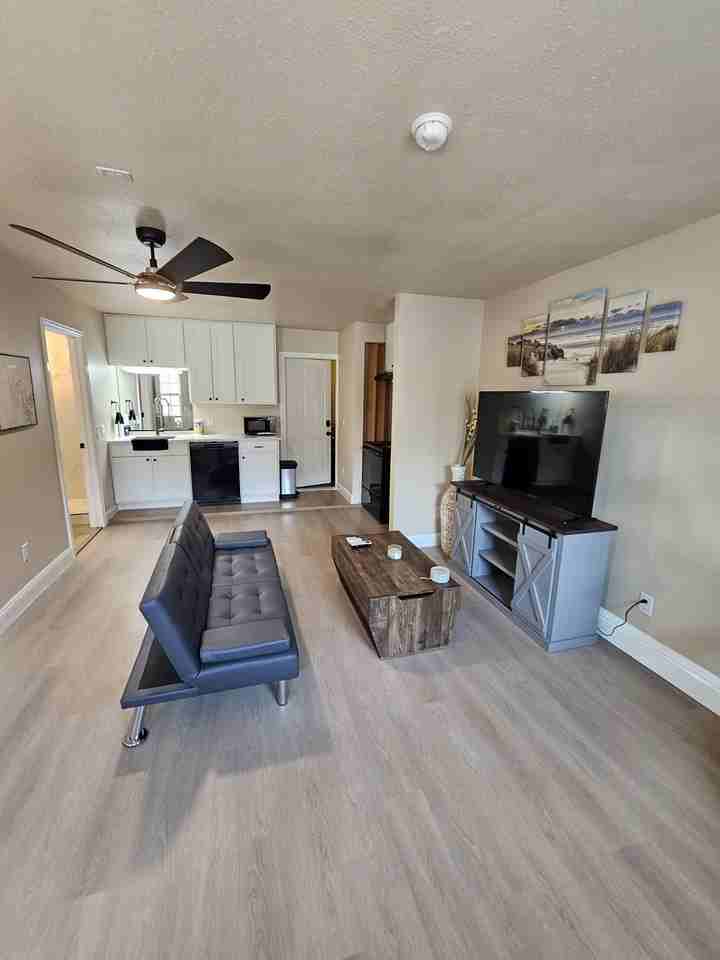 2020 Oakmeadow Street #1 - Photo 4 of 28