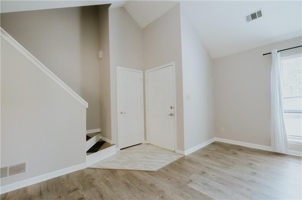 1256 Minhinette Dr - Photo 6 of 44
