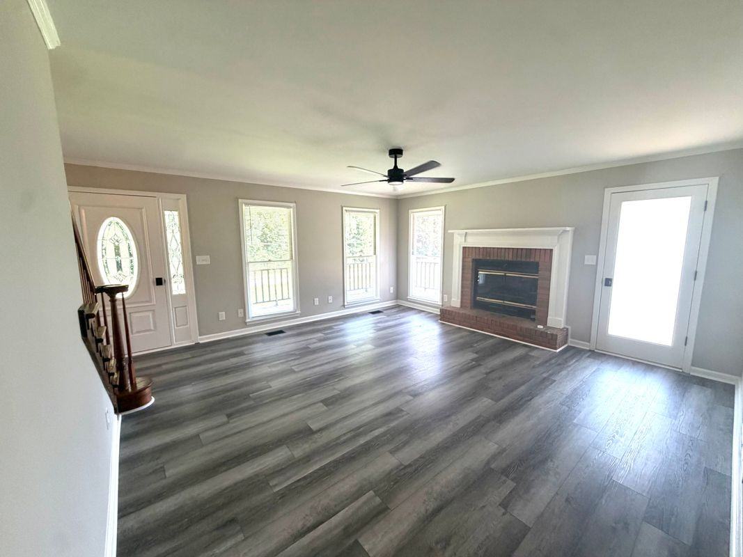 3603 Ryans Bluff Dr - Photo 3 of 19