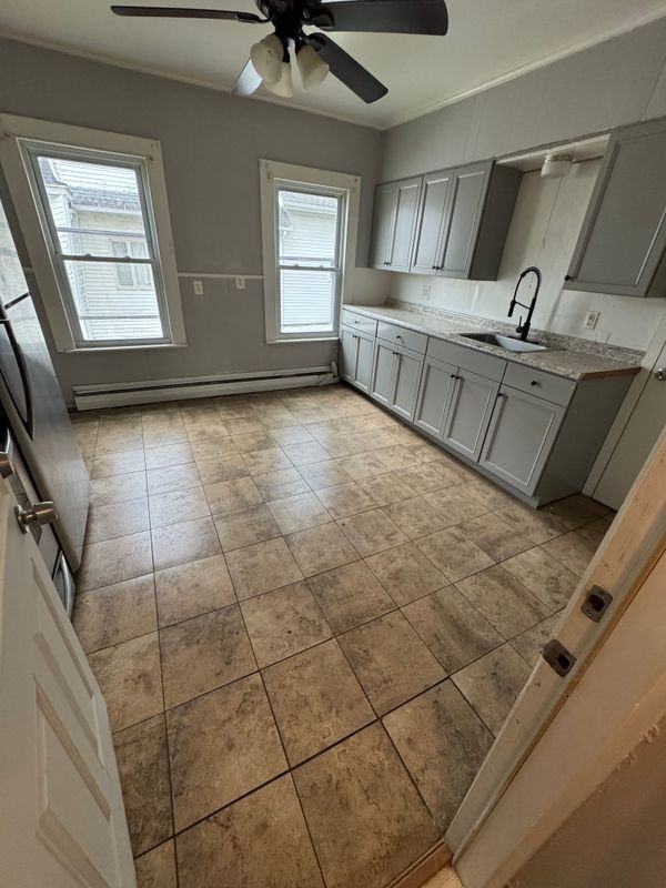 25 Clover St ##2fl - Photo 5 of 7