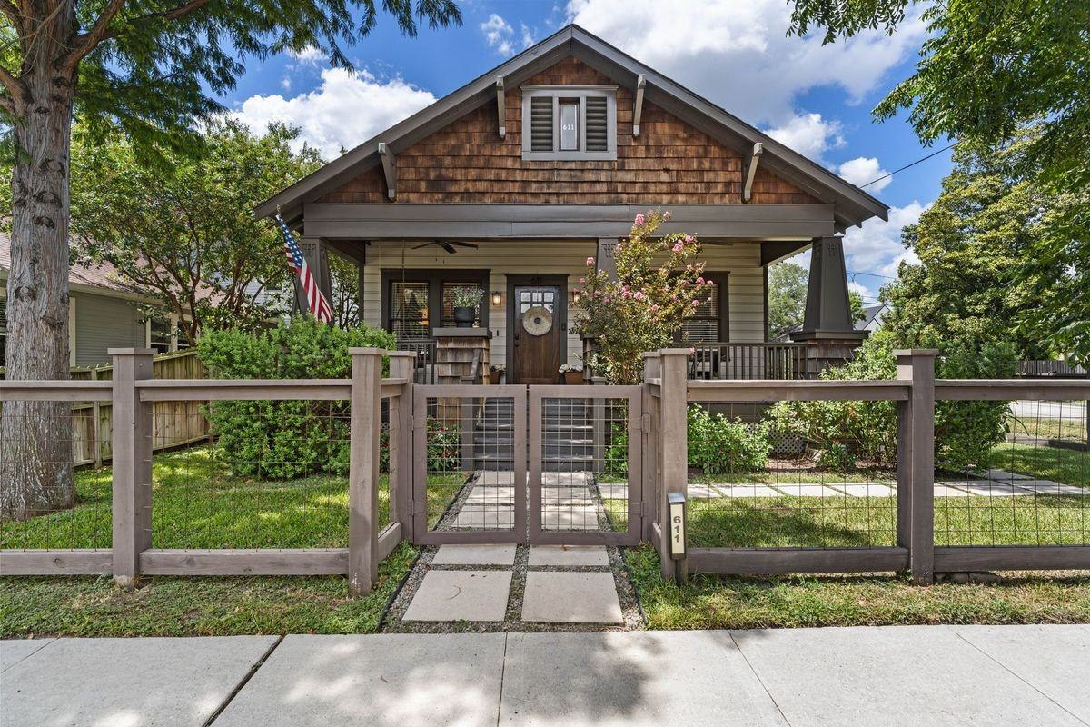 611 Enid St - Photo 3 of 3