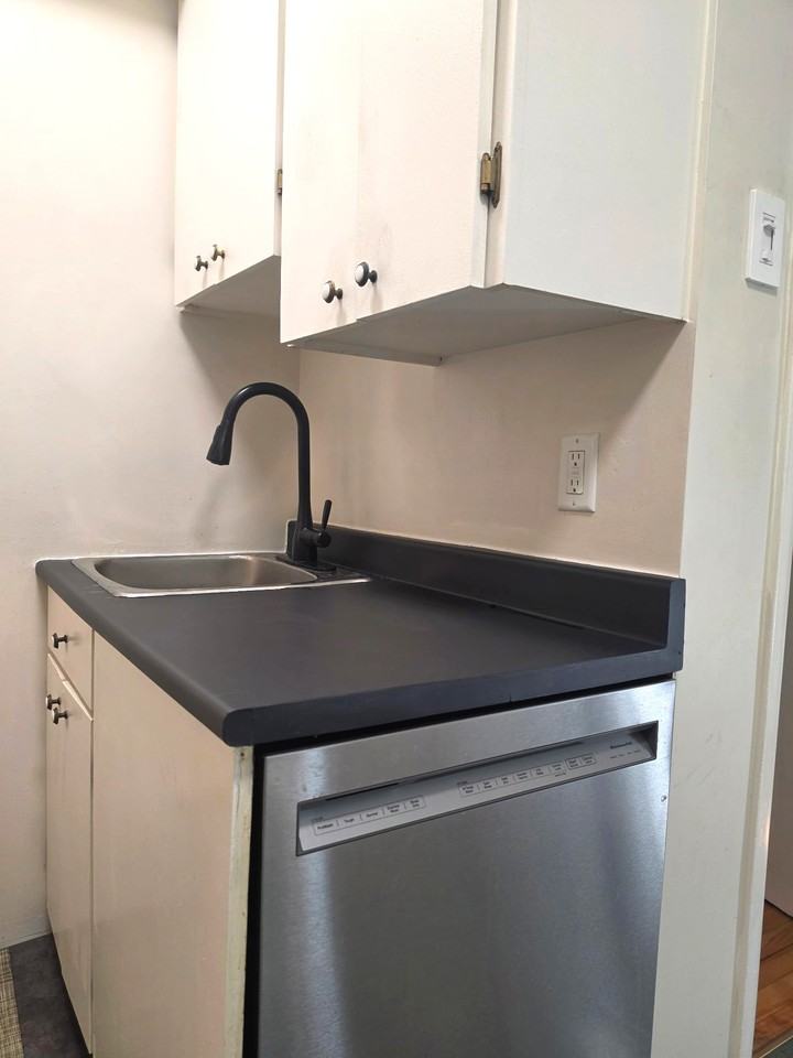 86 Queen Victoria Street - Photo 5 of 18