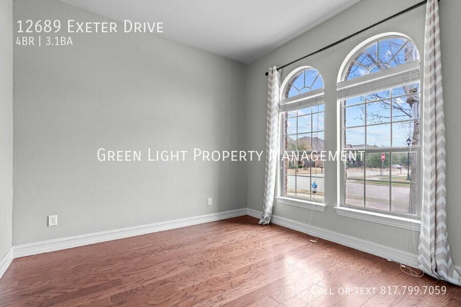 12689 Exeter Dr - Photo 7 of 40