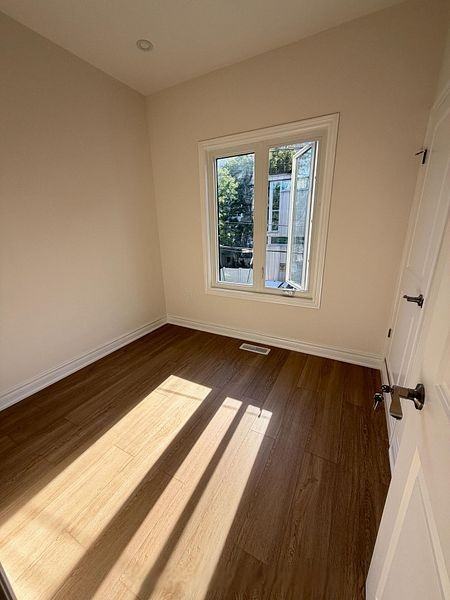 356 Huron Street - Photo 7 of 17