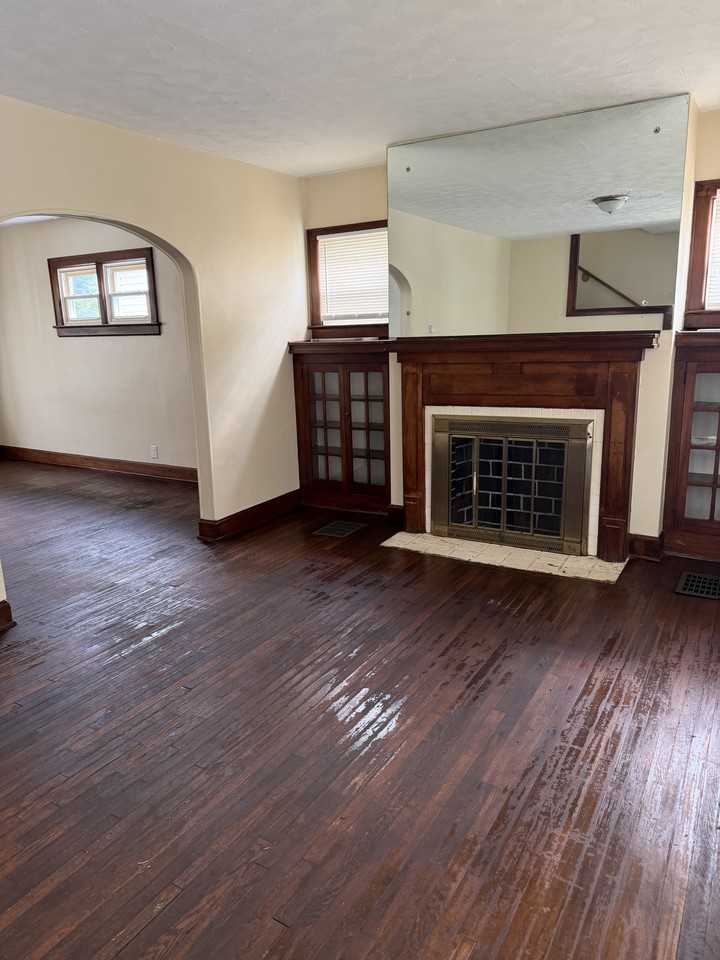 1420 E Blake Ave #NA - Photo 4 of 5