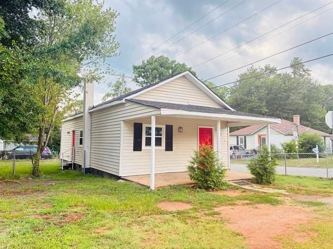 401 S Gray St - Photo 2 of 17