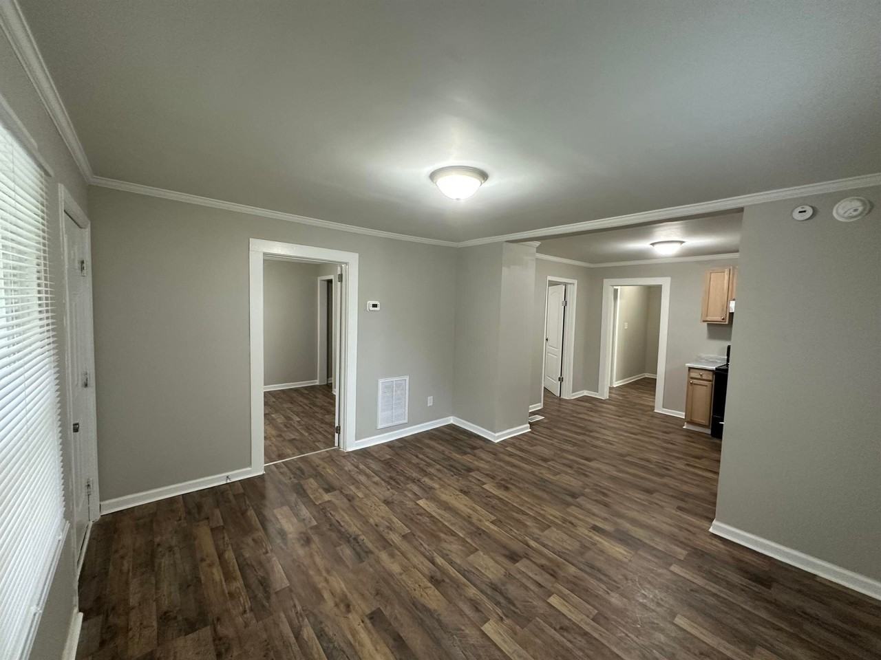 420 Airline Ave - Photo 7 of 21