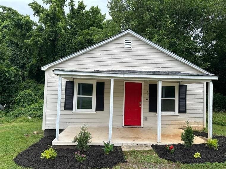 416 Airline Ave - Photo 2 of 18