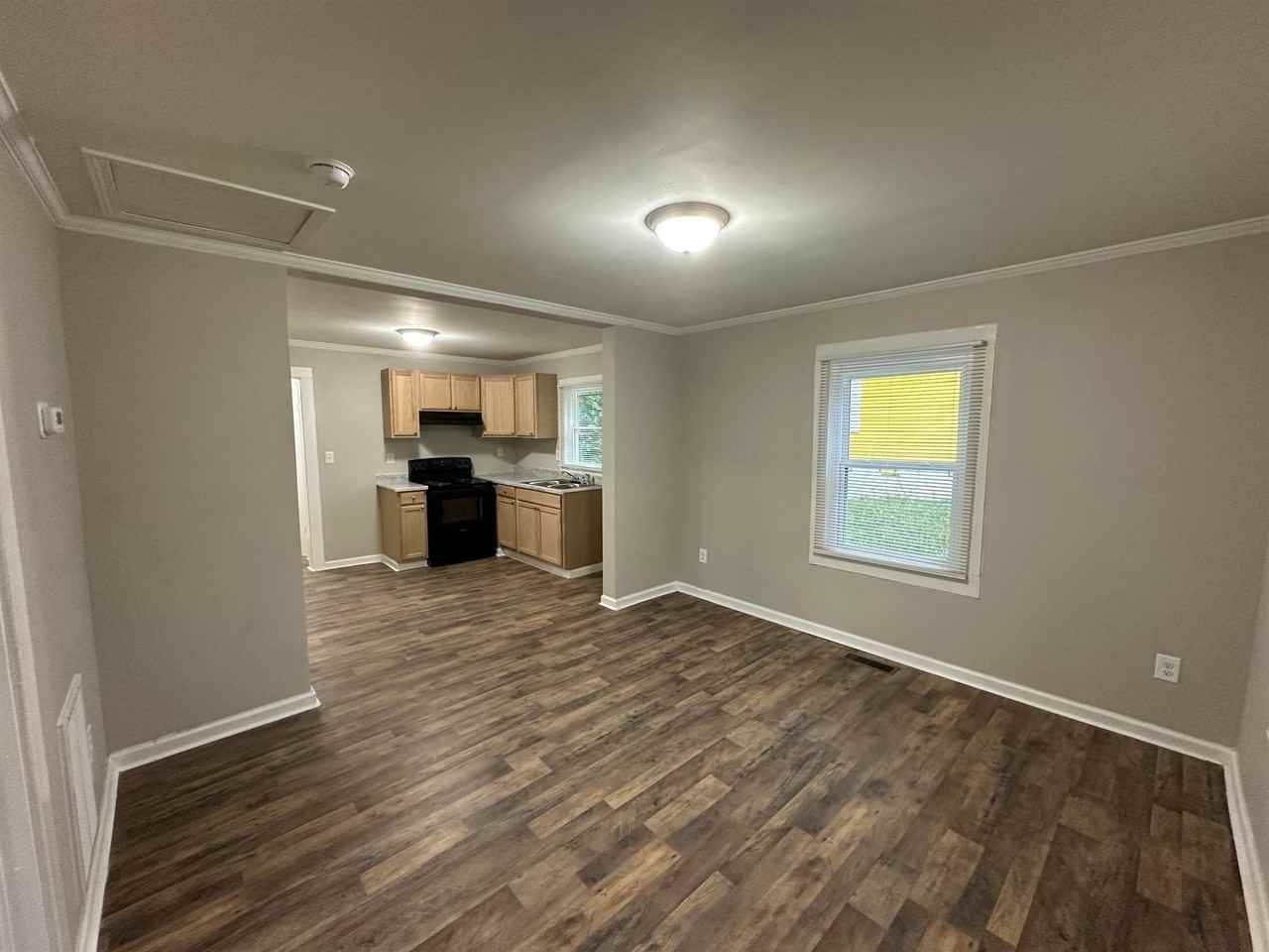416 Airline Ave - Photo 5 of 18