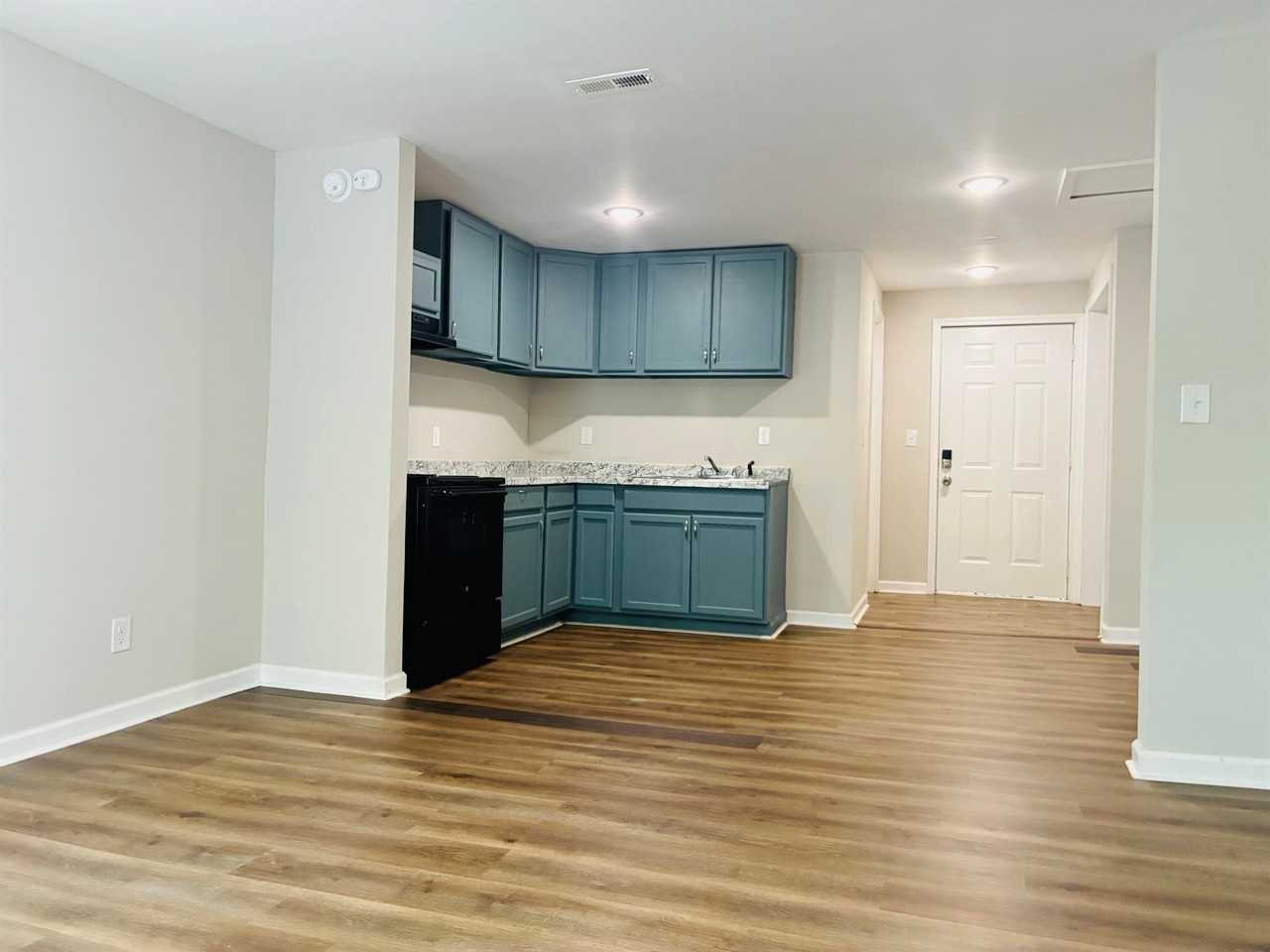 512 Wardell St - Photo 4 of 17