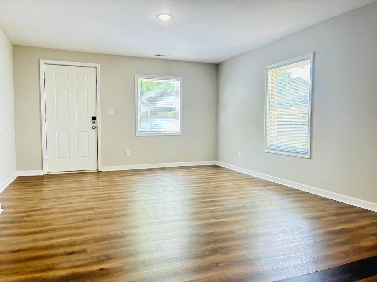 512 Wardell St - Photo 6 of 17