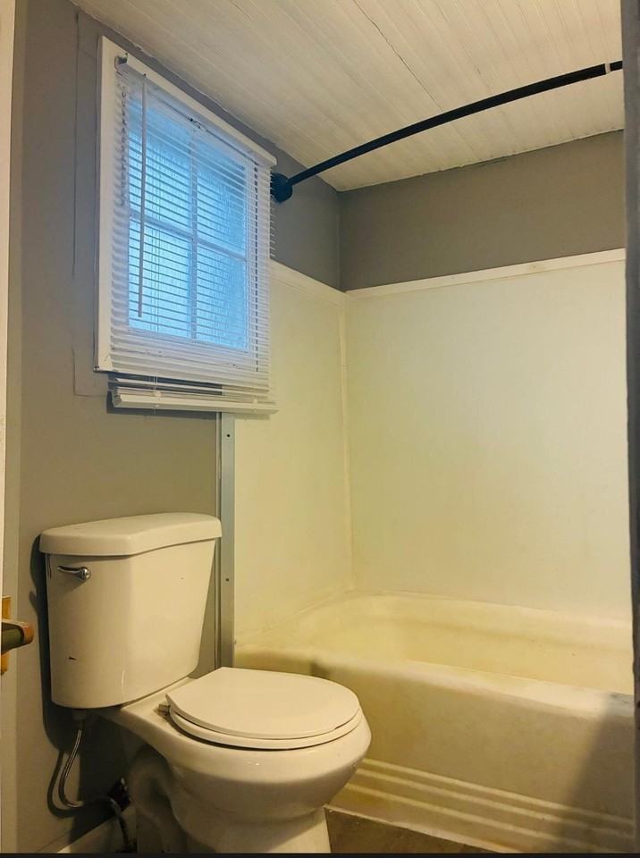401 Gardner St - Photo 7 of 14