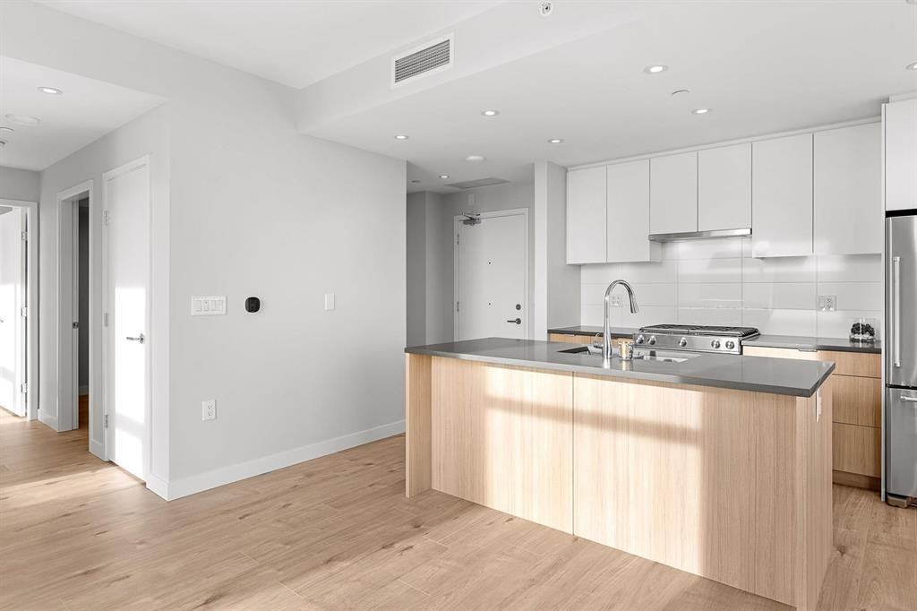 3430 East Kent Avenue South #210X - Photo 7 of 17