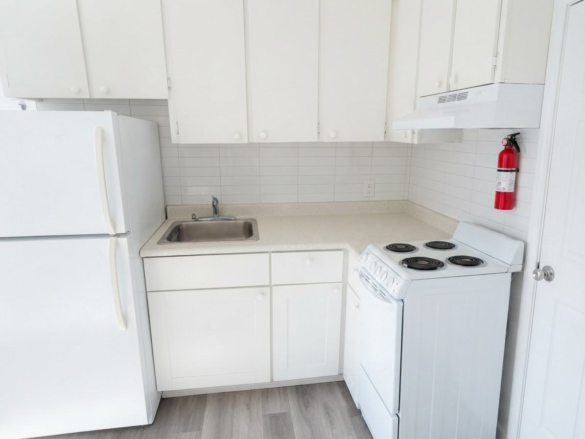 415 Brunswick Ave #7 - Photo 3 of 23