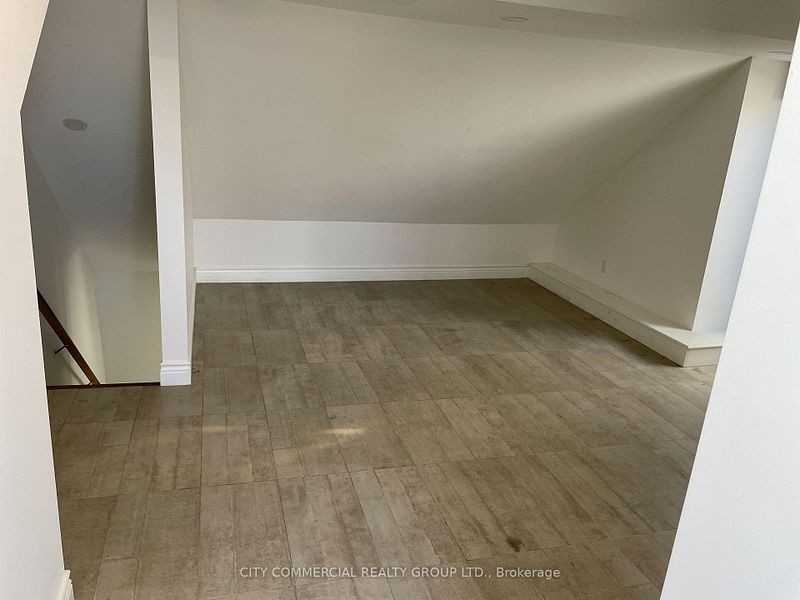 703 Dupont Street #3 - Photo 6 of 8