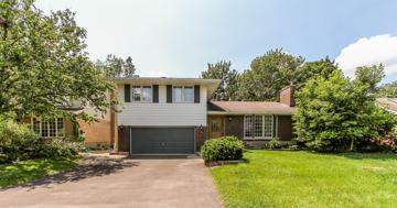 featured image of 570 Duff Cres