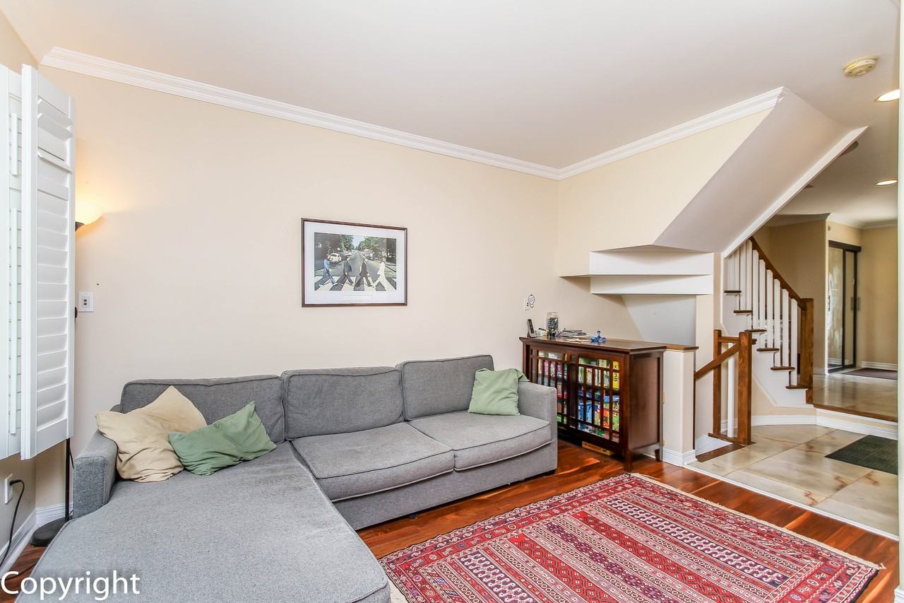 216 West Village Pvt - Photo 5 of 28