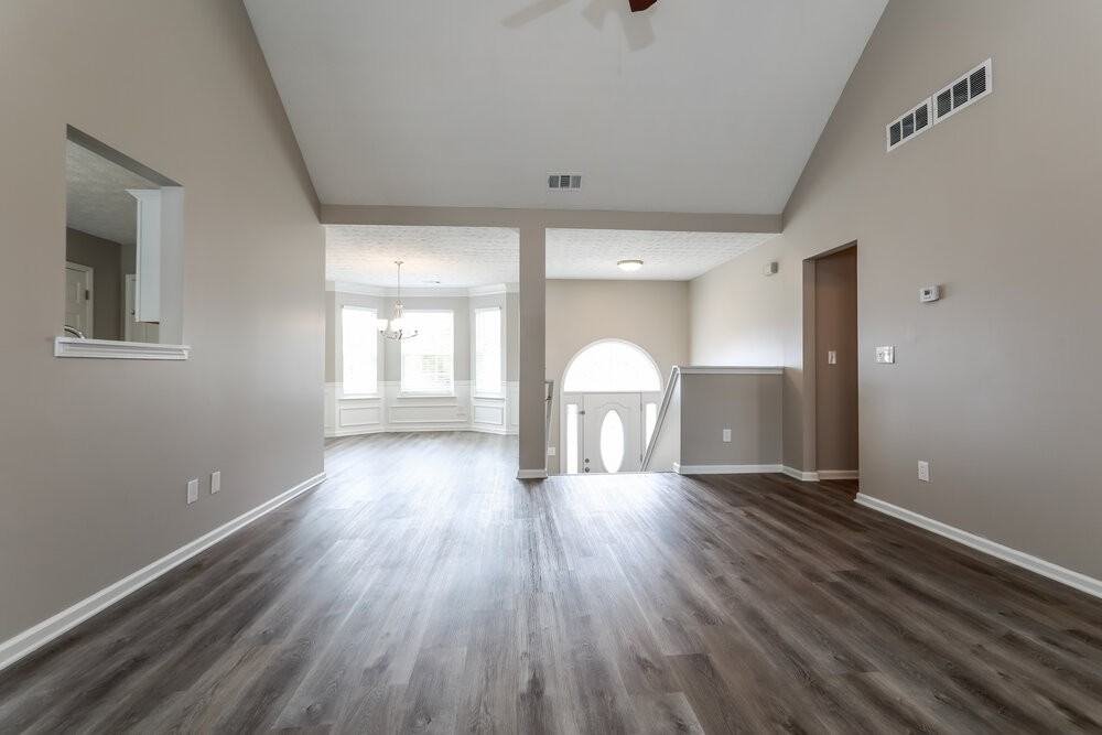 1194 Opie Ln - Photo 5 of 17