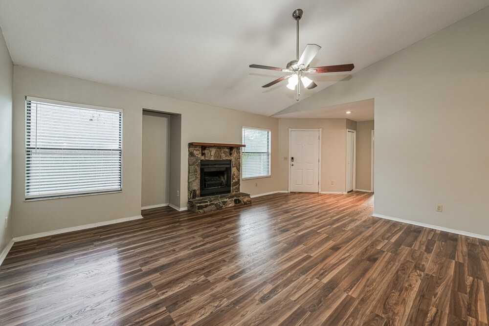 1476 Apple Oak Ct - Photo 3 of 16