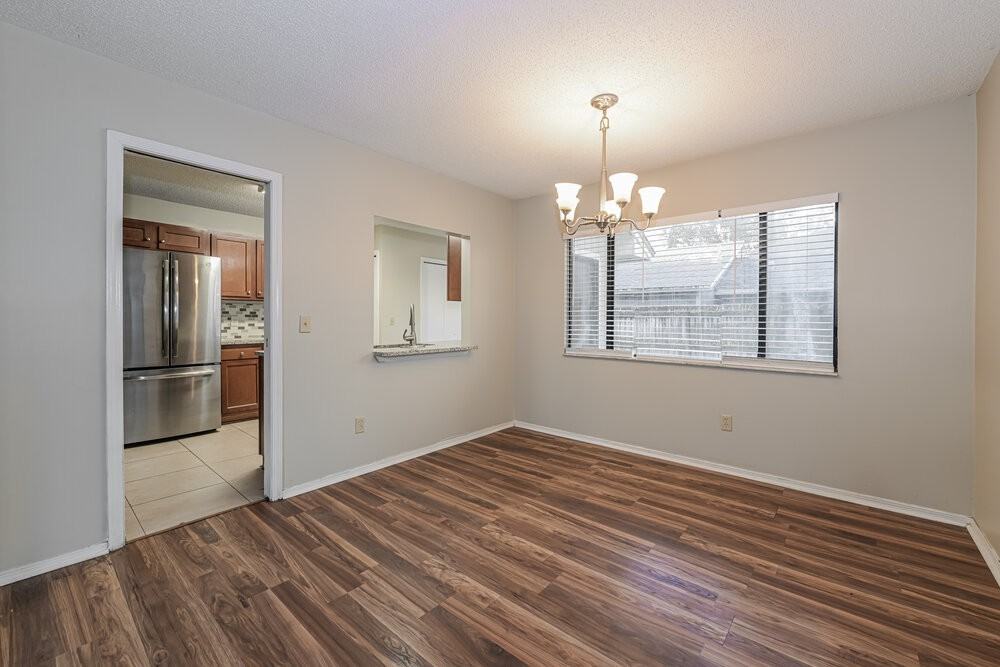 1476 Apple Oak Ct - Photo 5 of 16