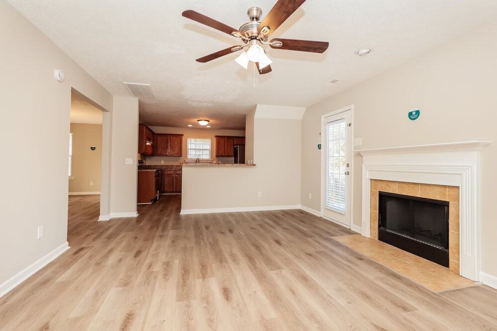2805 Windcrest Trl - Photo 5 of 17