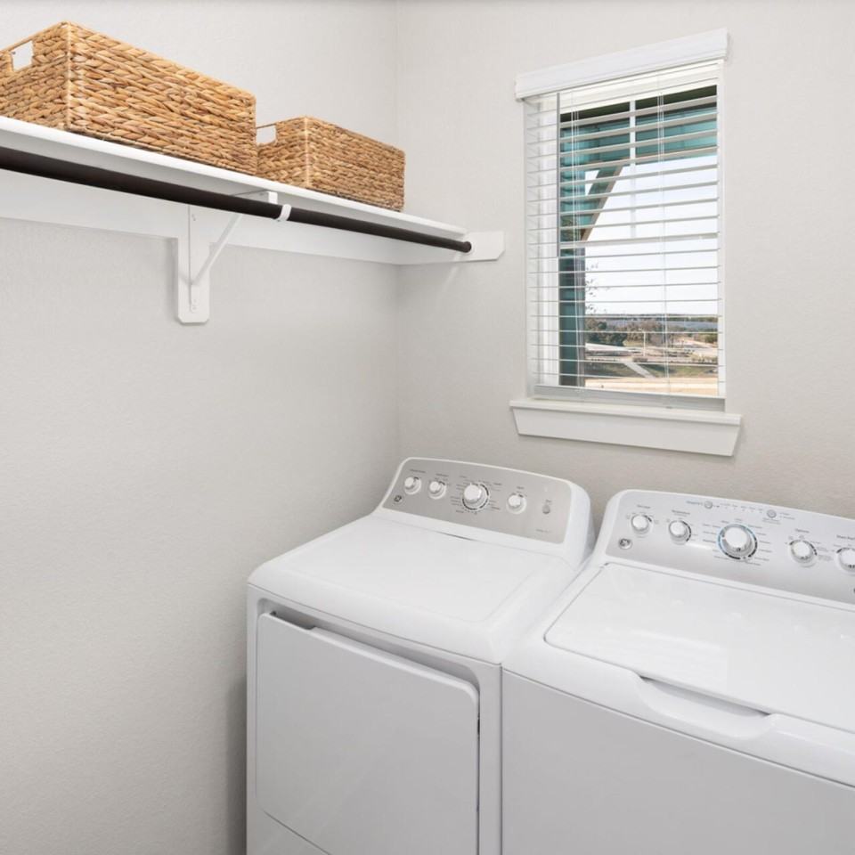 440 Raglands Rd - Photo 5 of 50