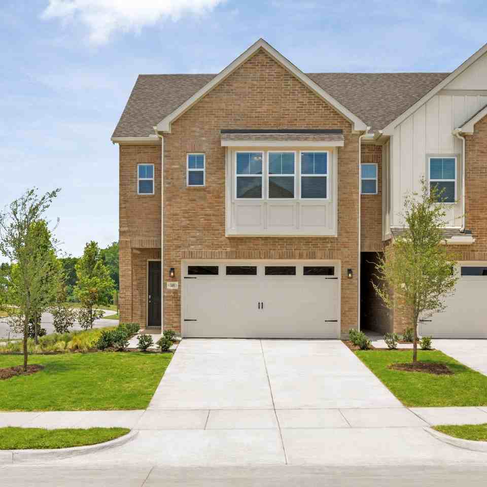 5488 Sandstone Dr - Photo 3 of 50