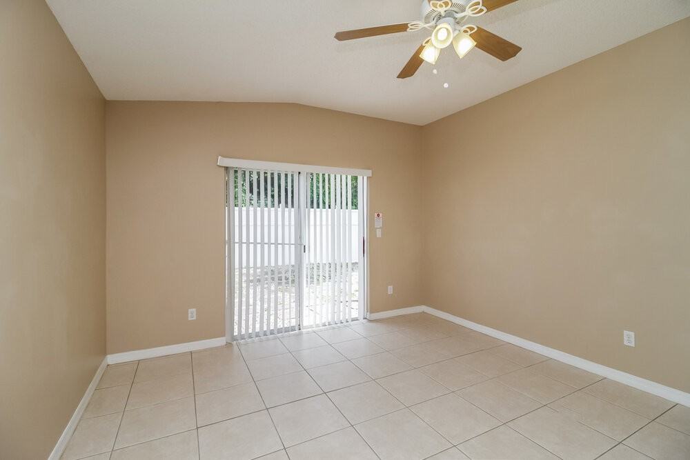 332 Cello Cir - Photo 4 of 16