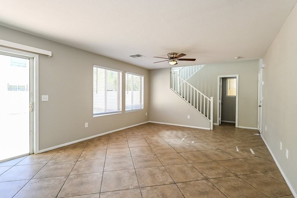 5067 Vacaville Ave - Photo 4 of 17