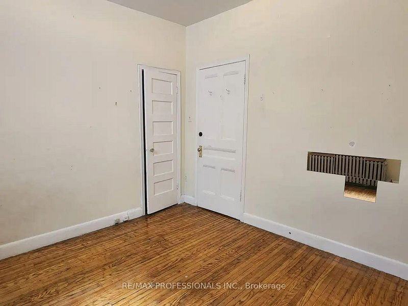 150 Robert Street #Main - Photo 6 of 17