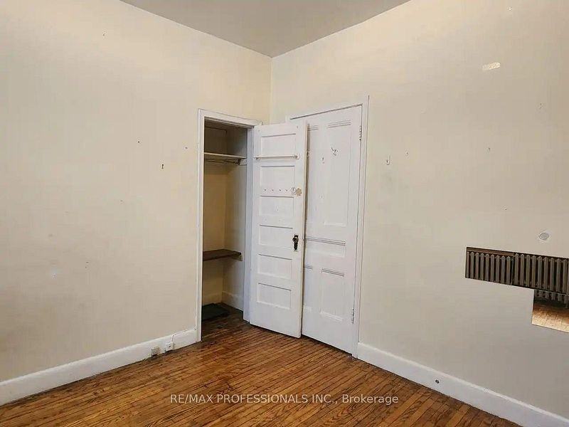 150 Robert Street #Main - Photo 7 of 17