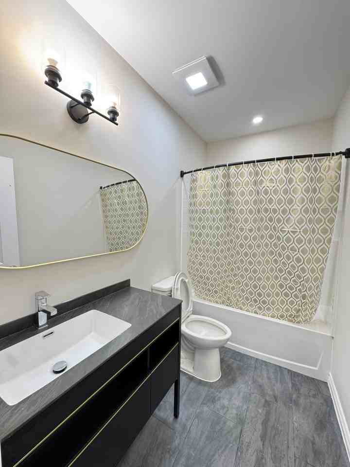 Crawford Ave - Photo 5 of 6