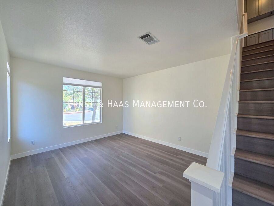 3408 Duchess Ln - Photo 5 of 39