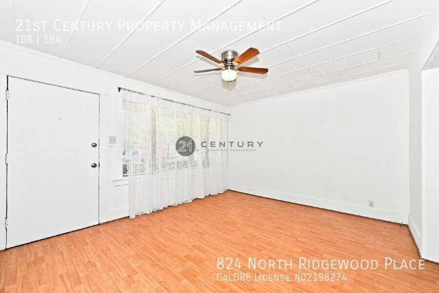 824 N Ridgewood Pl - Photo 7 of 19