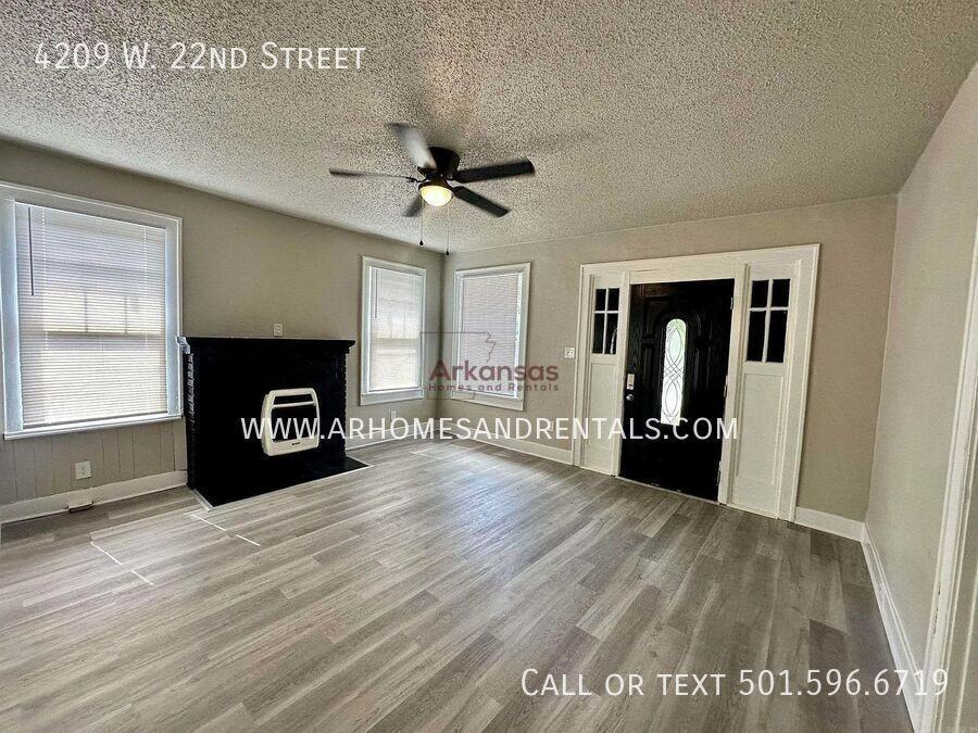 4209 W 22nd St - Photo 3 of 12