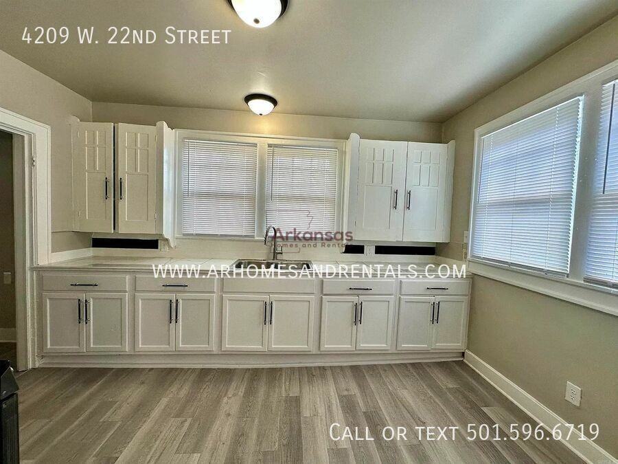 4209 W 22nd St - Photo 6 of 12