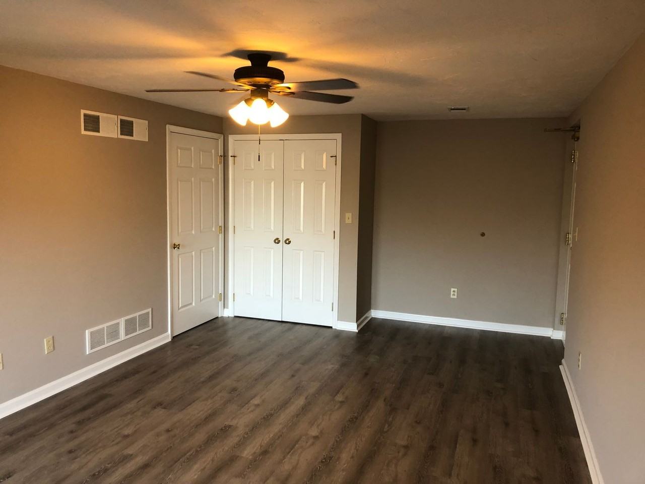 327 N. Pine Ave - Photo 3 of 25