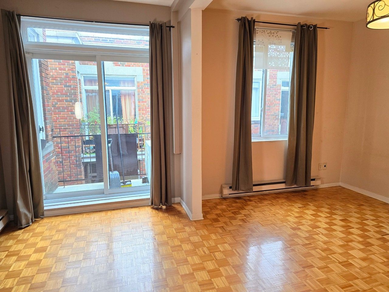 3611 Boulevard Décarie #300 - Photo 2 of 12