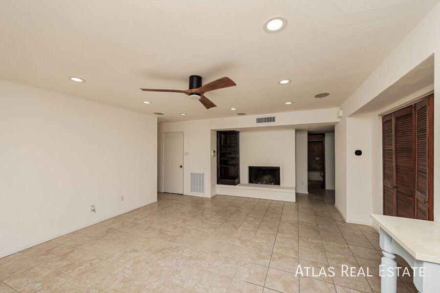 2021 Christie Ln - Photo 4 of 21