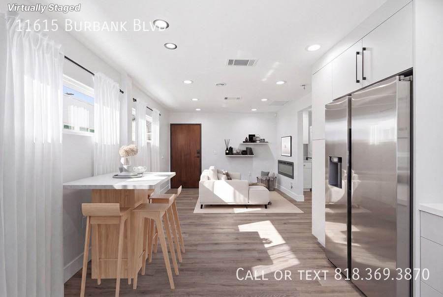 11613 Burbank Blvd - Photo 4 of 24