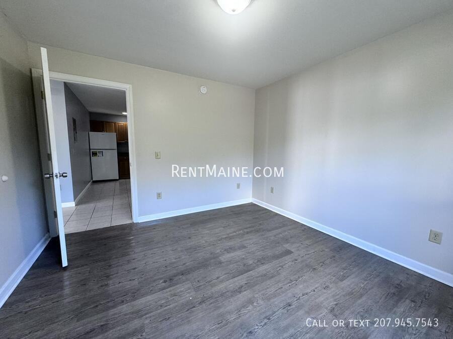 46 Baker St #17 - Photo 4 of 7
