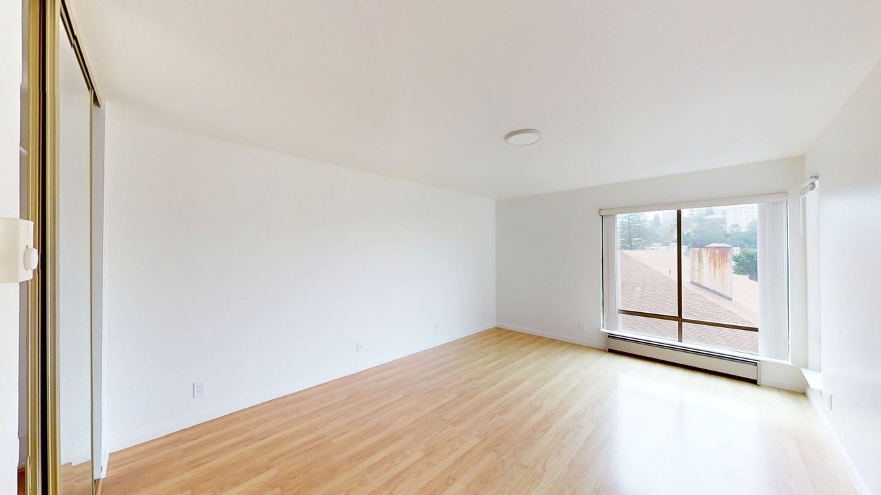 395 Euclid Ave #105 - Photo 7 of 12