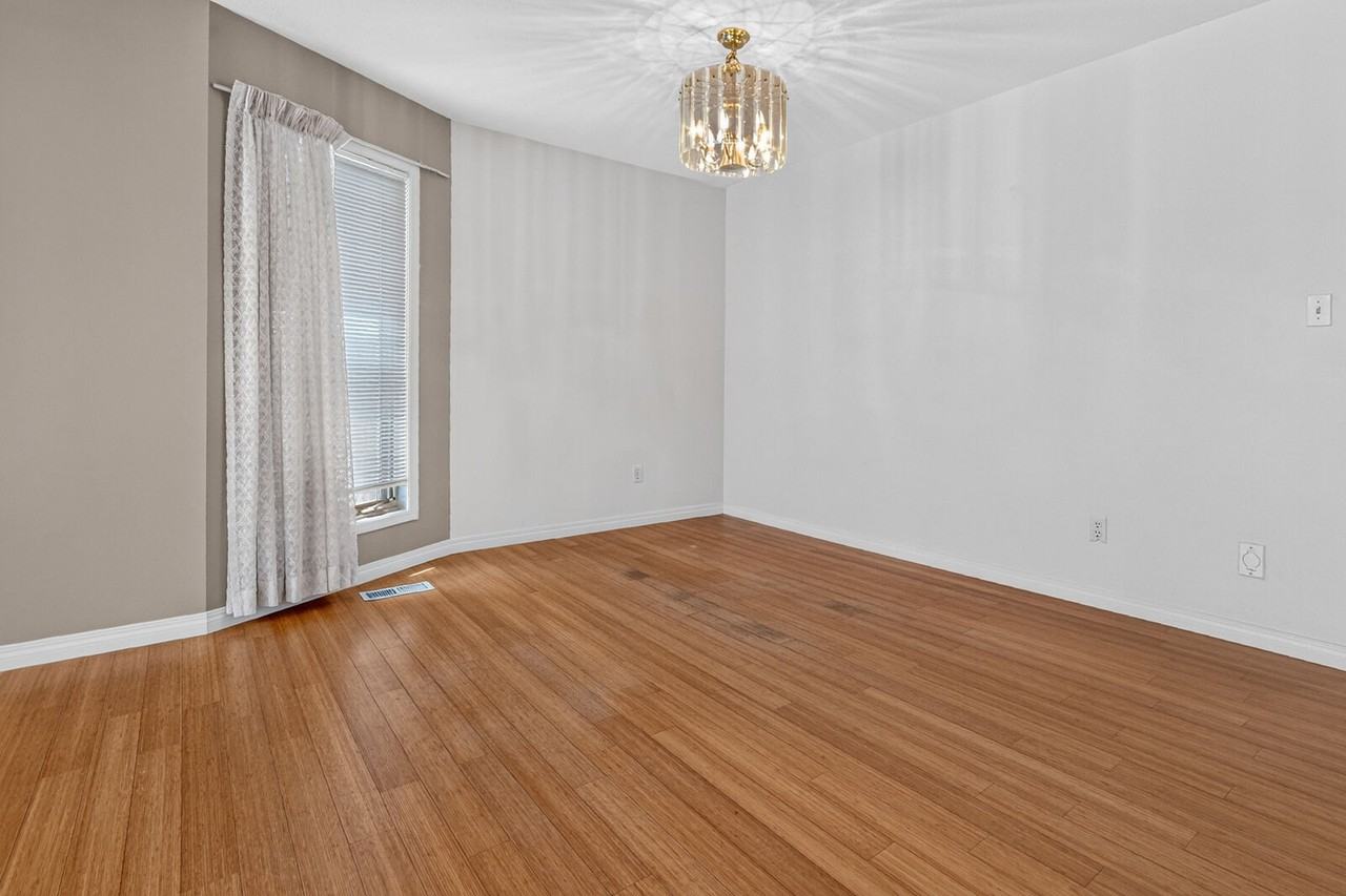 16524 99 St Nw - Photo 3 of 17