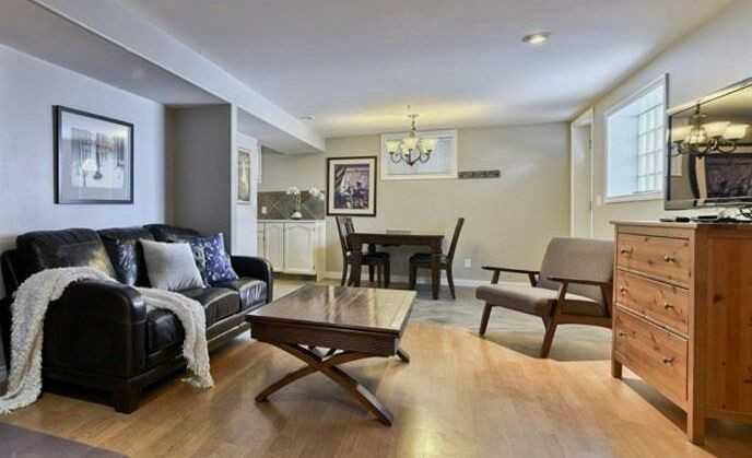 335 47 Ave Sw - Photo 5 of 7